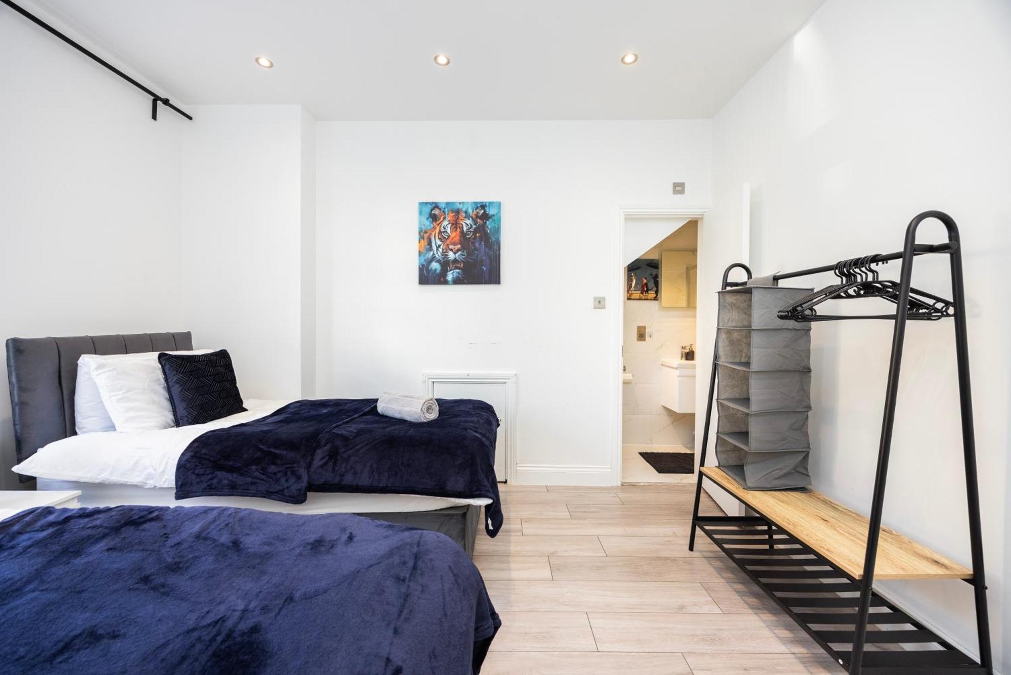 Modern 3 Bedroom With Ensuite