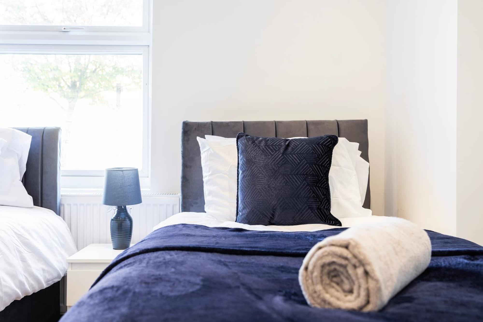 Modern 3 Bedroom With Ensuite Appartamento *
