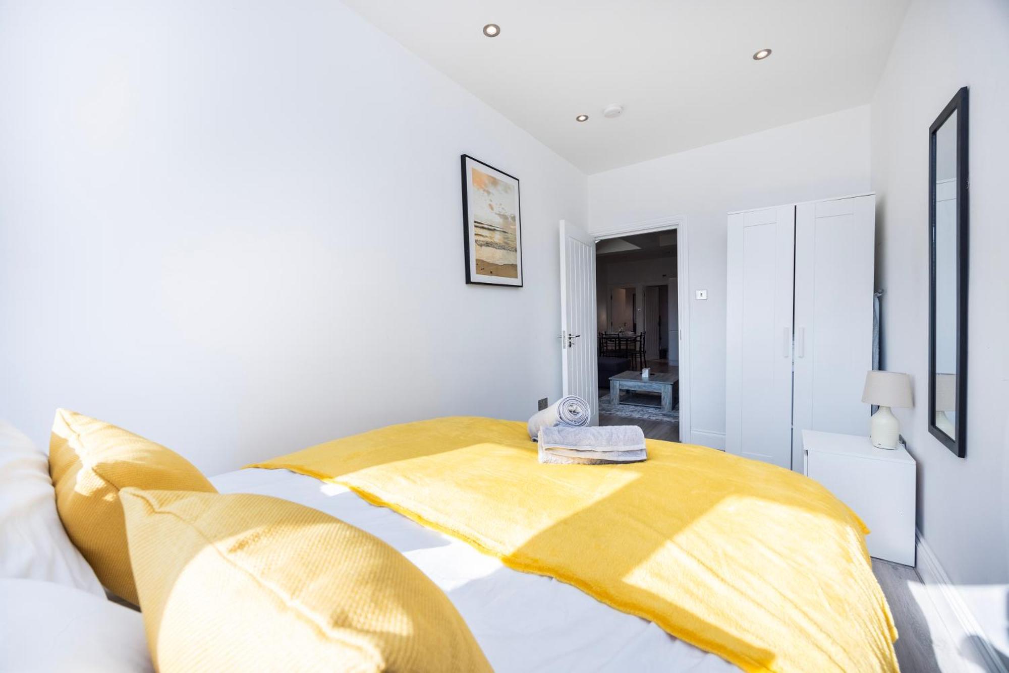 Appartamento Modern 3 Bedroom With Ensuite *