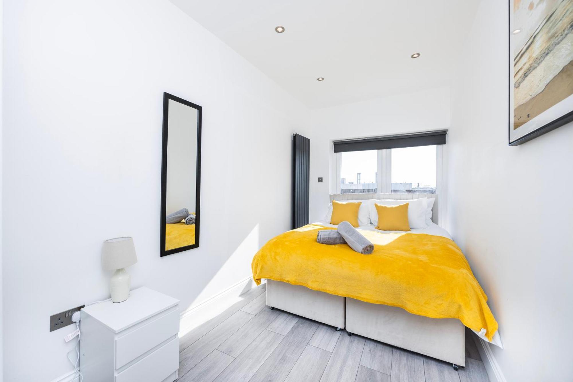 Modern 3 Bedroom With Ensuite Appartamento